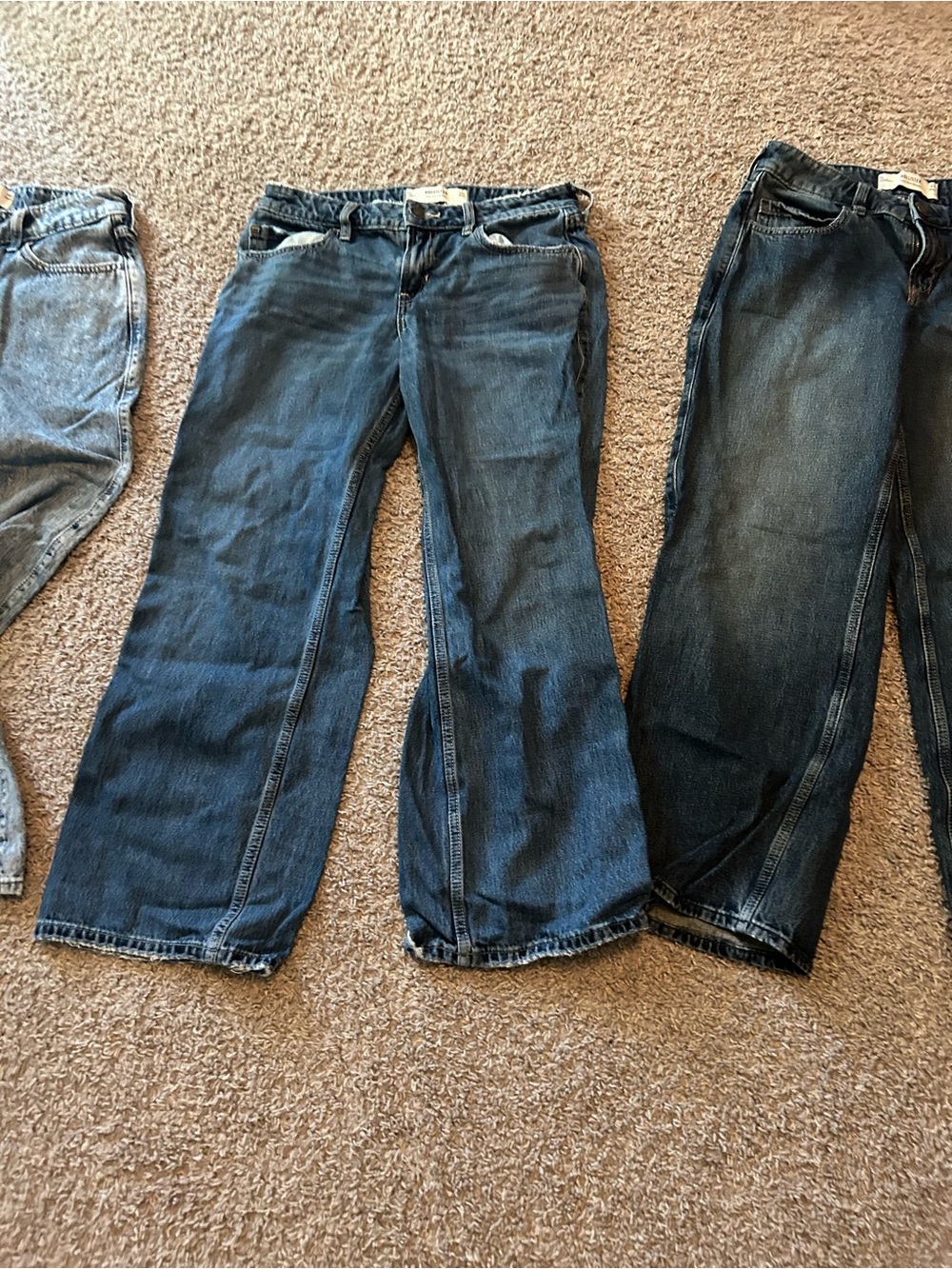 Hollister Jeans Lot of 3 Size 2 / 26 Short Low Rise Denim Women’s 28” Inseam - Picture 11 of 16
